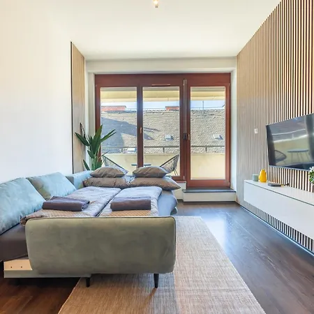 Sensational Location 3room Apartmán *