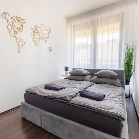 Daire Free Parkin Sensational Location 3room *