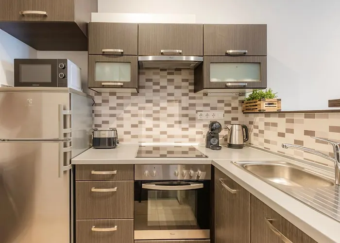 Sensational Location 3room *