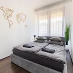 Διαμέρισμα Sensational Location 3room *