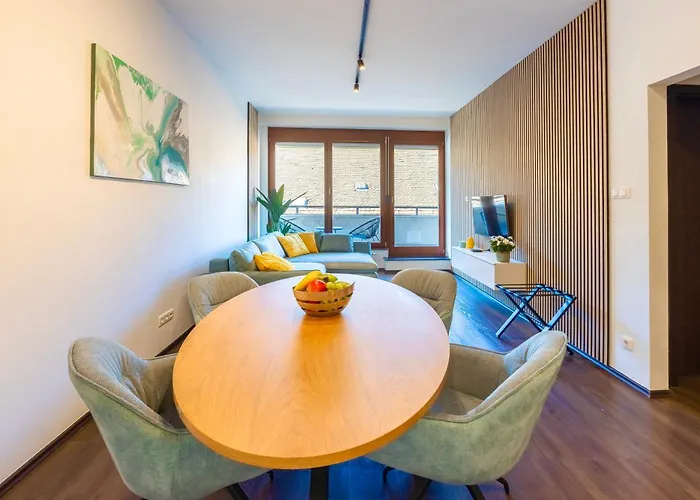 Sensational Location 3room