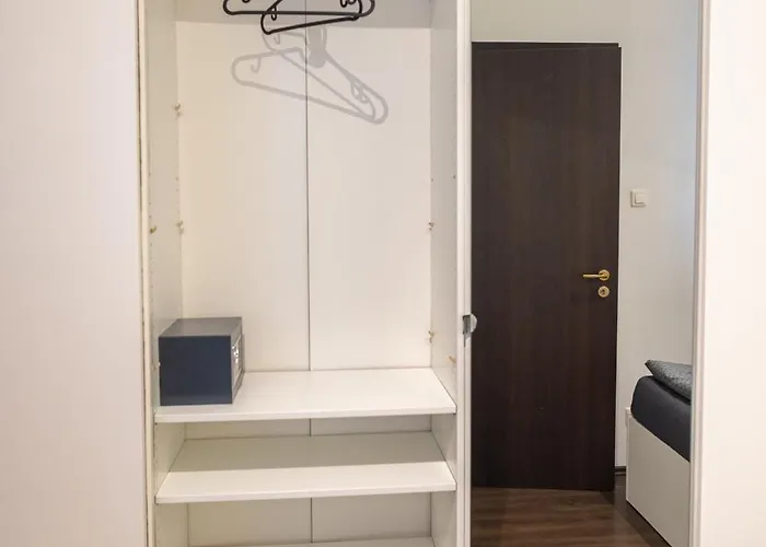 Sensational Location 3room