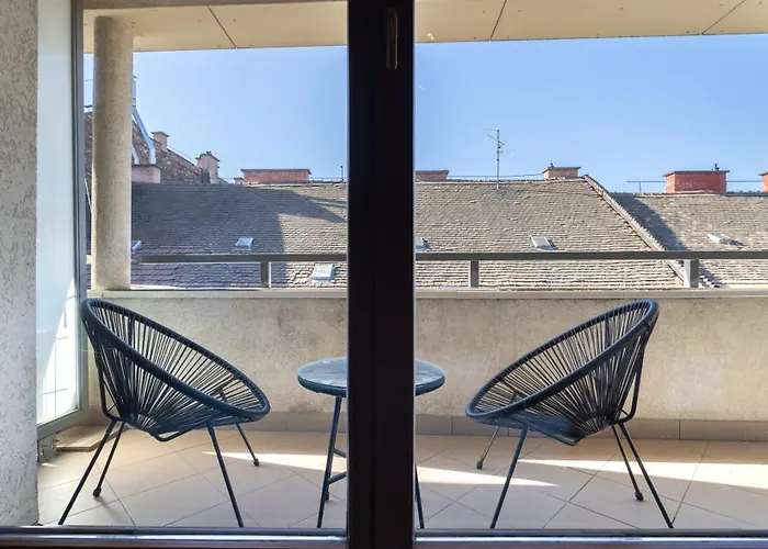 Sensational Location 3room *